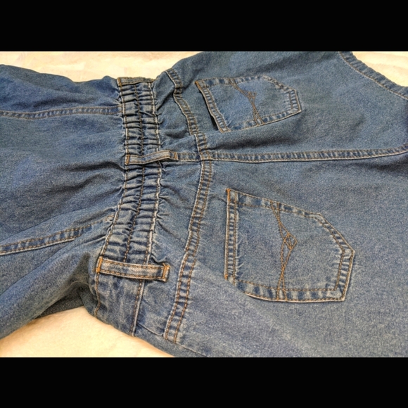 Denim Sleeveless Romper, Light Blue - Picture 4 of 6